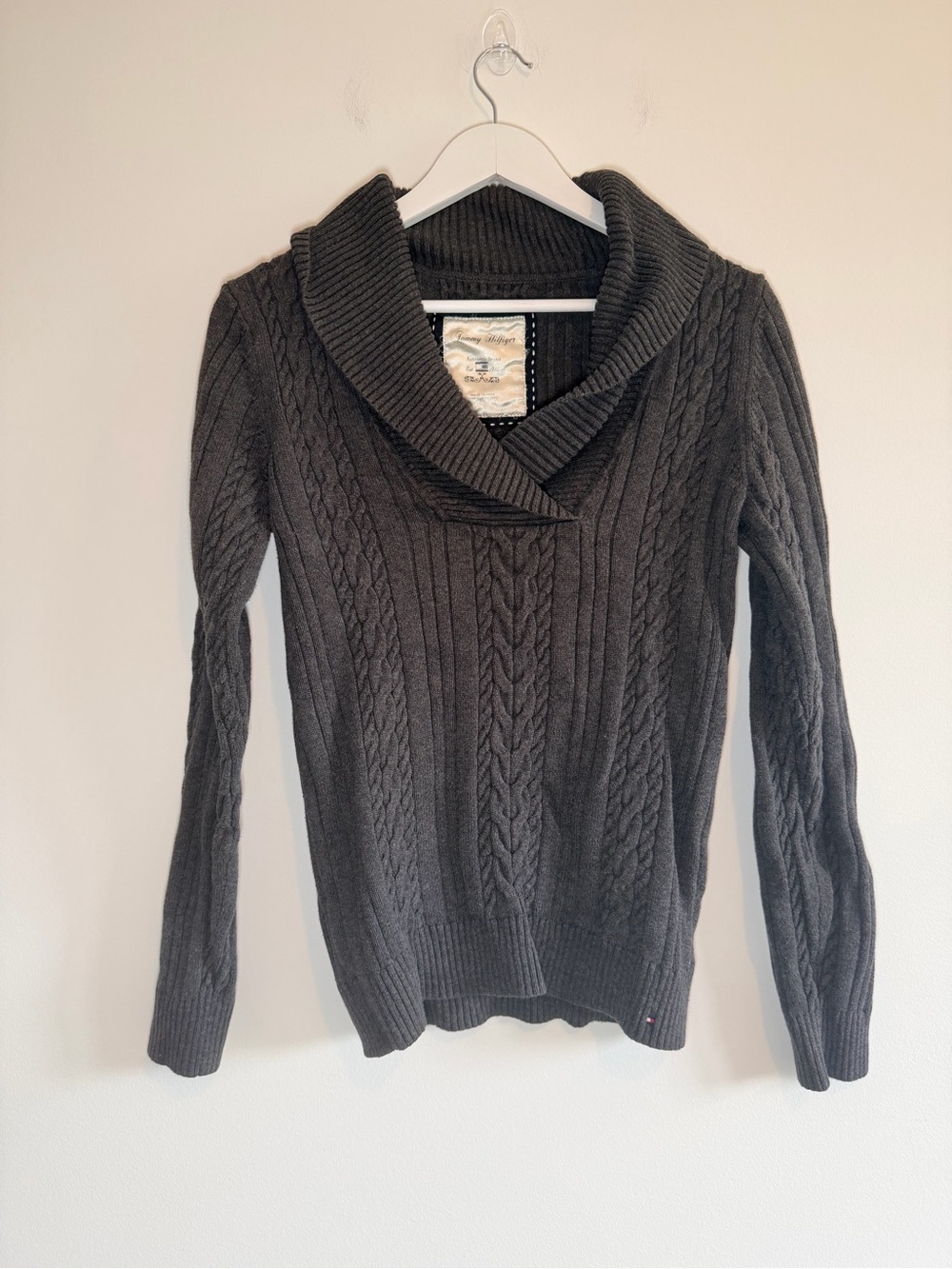 Vintage Y2K Tommy Hilfiger Gray Ribbed Knit Sweater